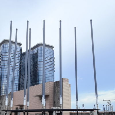 سامانه ضد UAV / ضد هواپیماهای بدون سرنشین با قدرت بالا با 500m تا 2km شعاع Jamming Range و تا 95٪ رطوبت ضد آب IP65 برای نصب ایستگاه